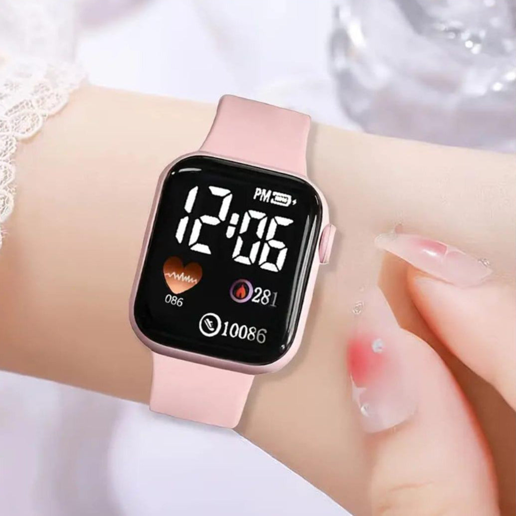 Stylish Women's Quartz Watch With Accessory