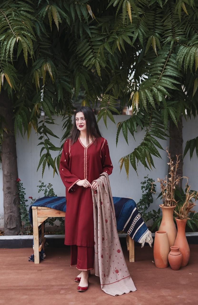 UNUNSTICHED 3 PCS EMBRIODERED DRESS